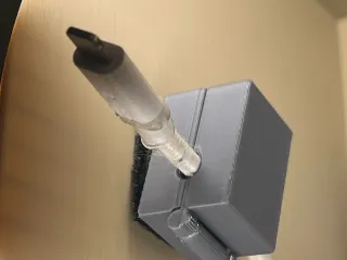 Magnetic Cable clip