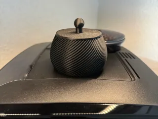 Kleine Boxen mit Deckel zwei Versionen