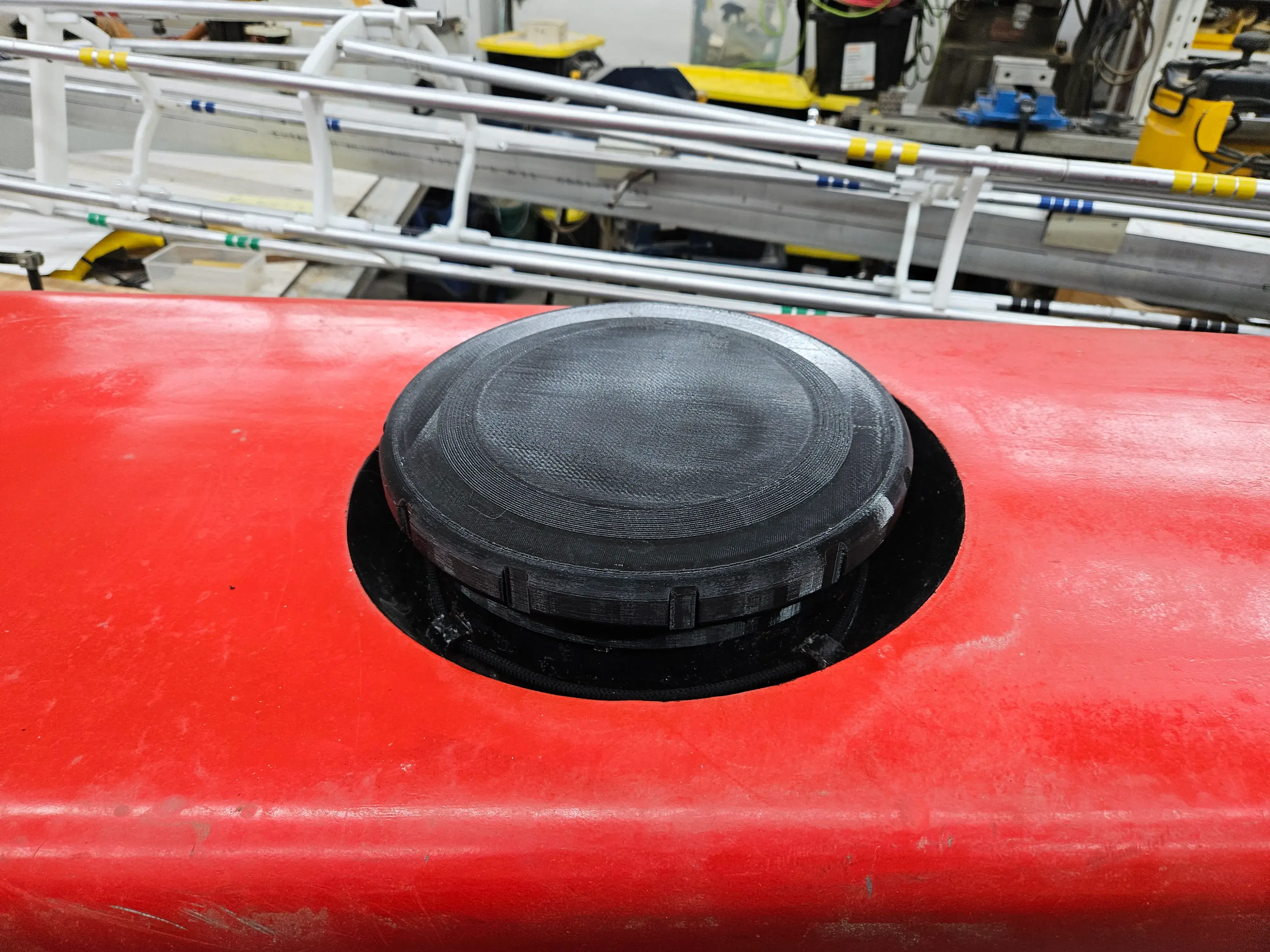 Large kayak hatch - screw on