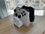 Подставка для двух контроллеров Xbox-3