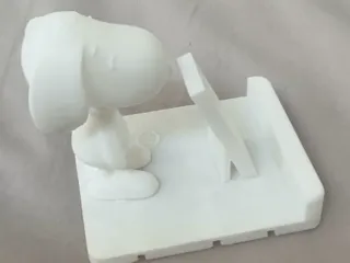 Snoopy phone holder