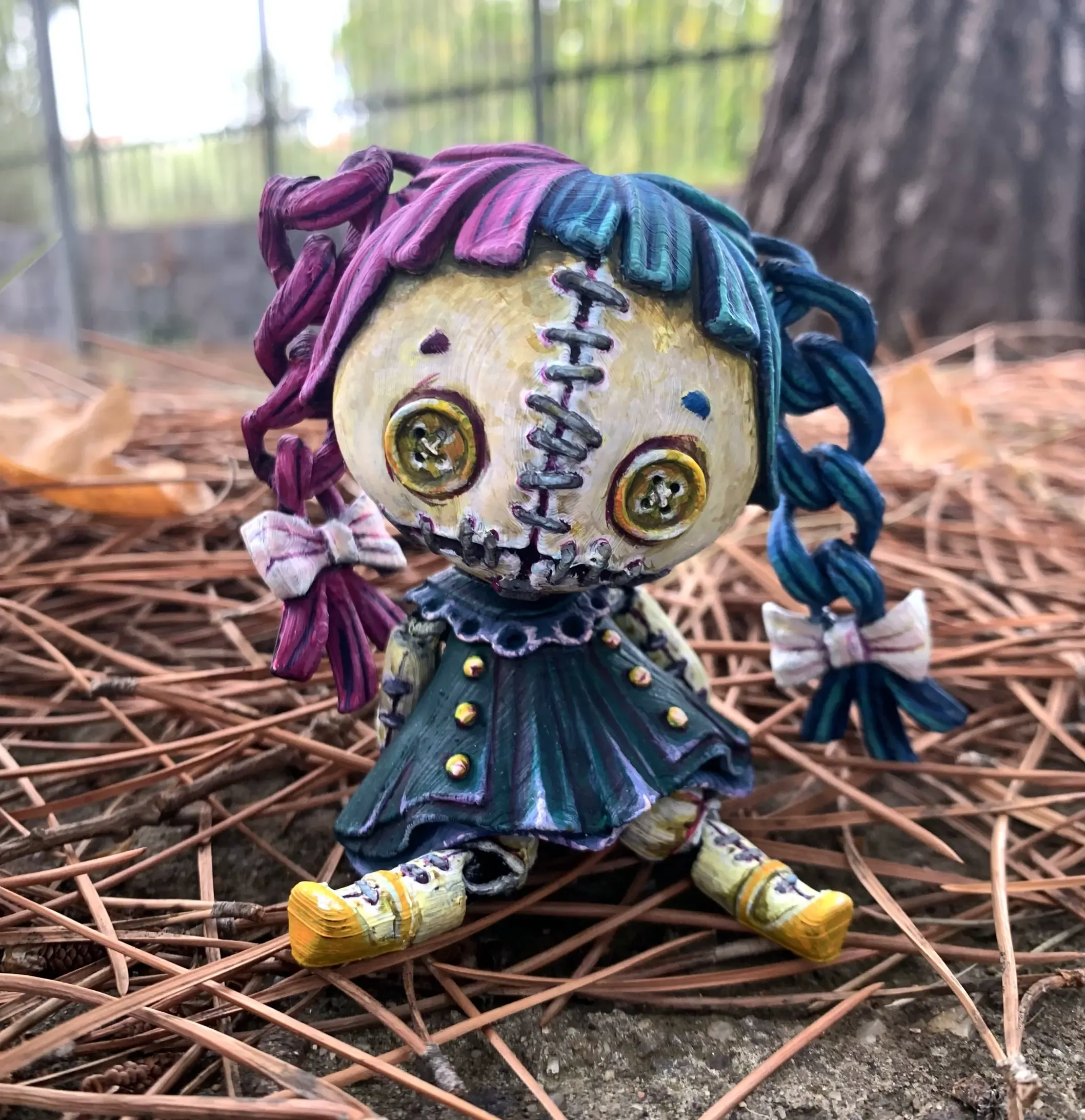 ARTICULATED CREEPY DOLL (PRINT IN PLACE)