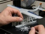 Spielzeugflugzeug-1