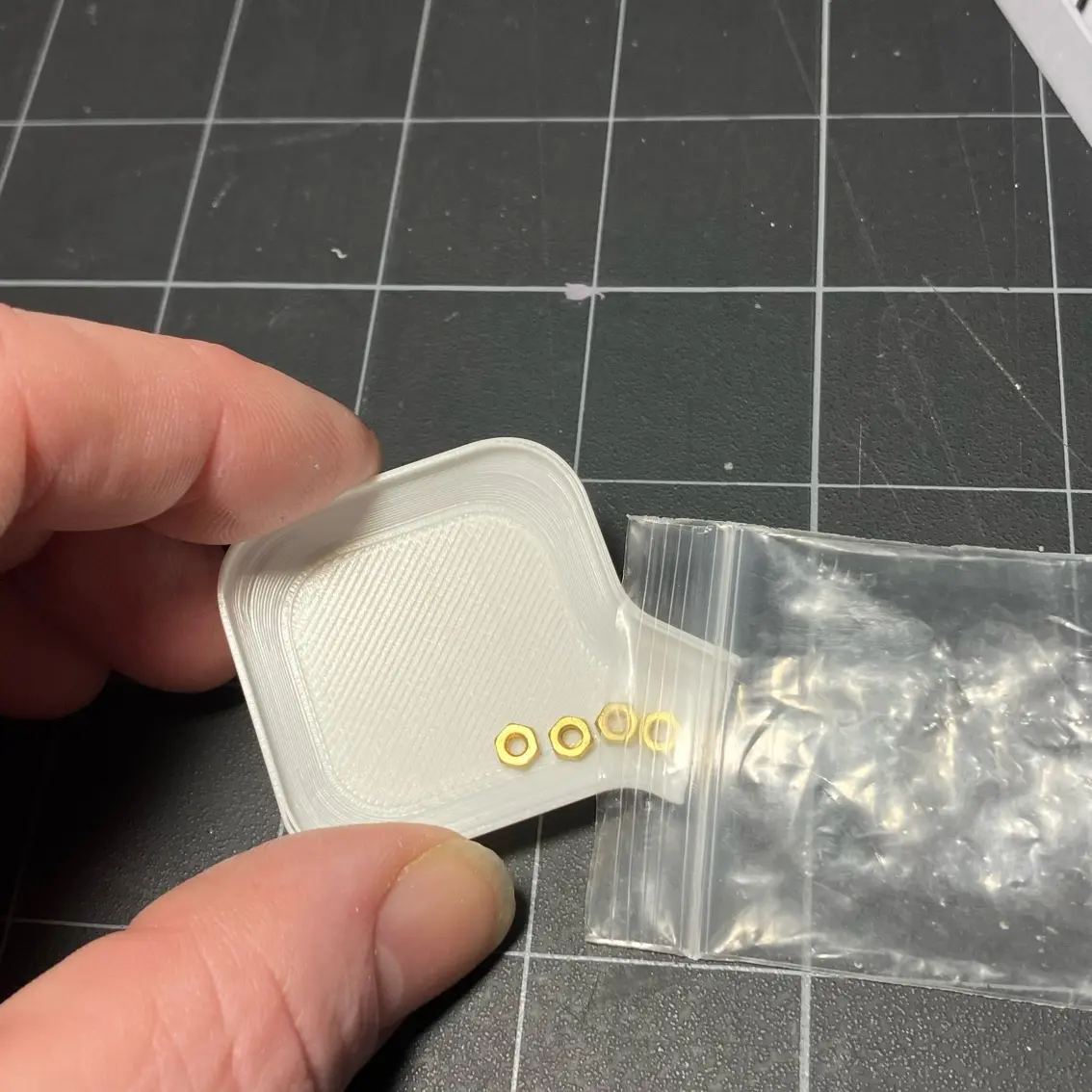 Small parts funnel tray