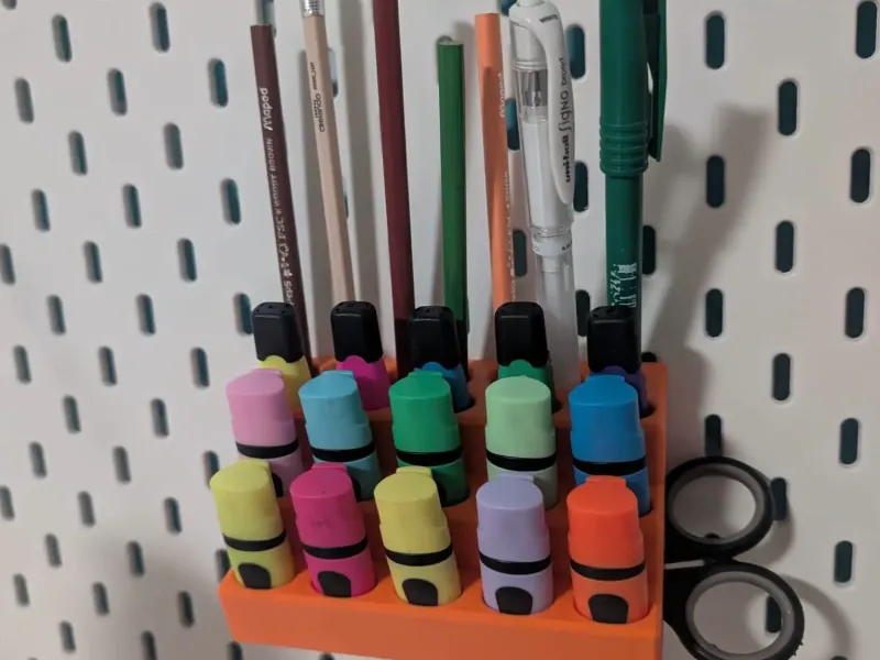 Organizer per evidenziatori e penne Skådis con scomparto