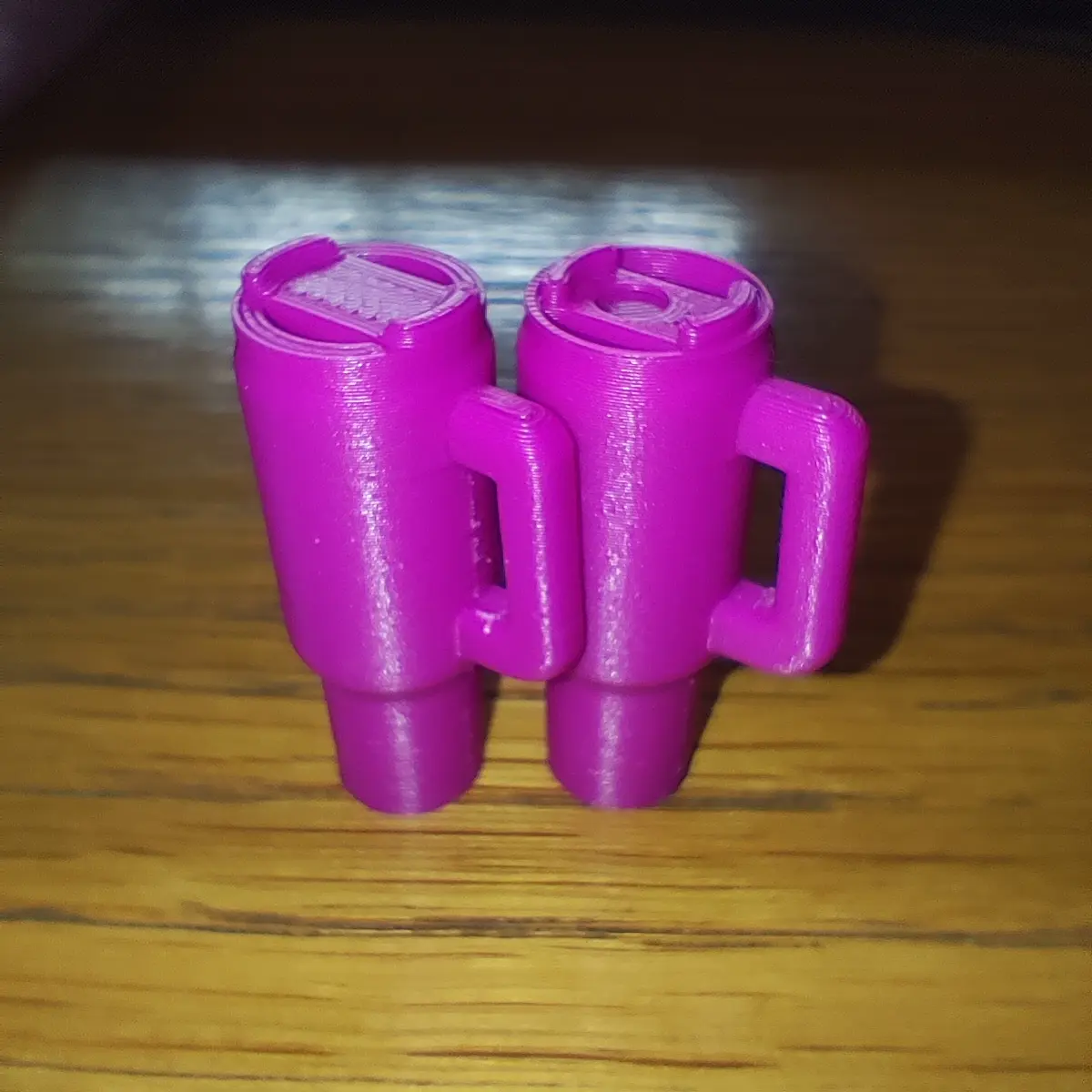 Gobelet/tasse Stanley en tant qu'accessoire Barbie ou porte-clés