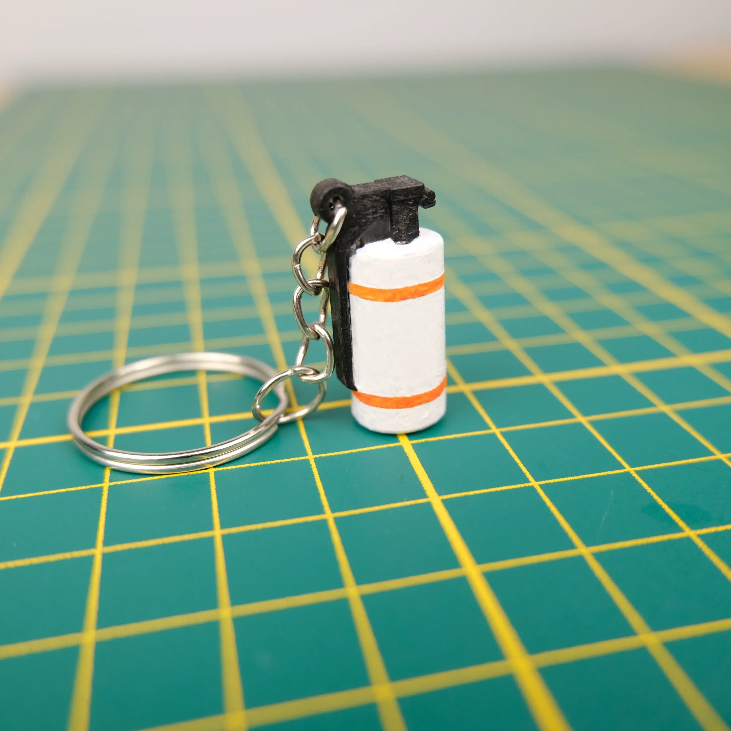 Smoke Keychain | CS-GO Grenade