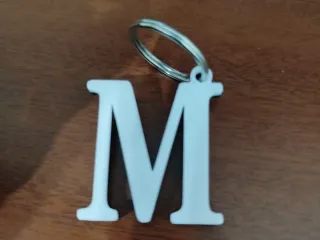 portachiavi con lettera