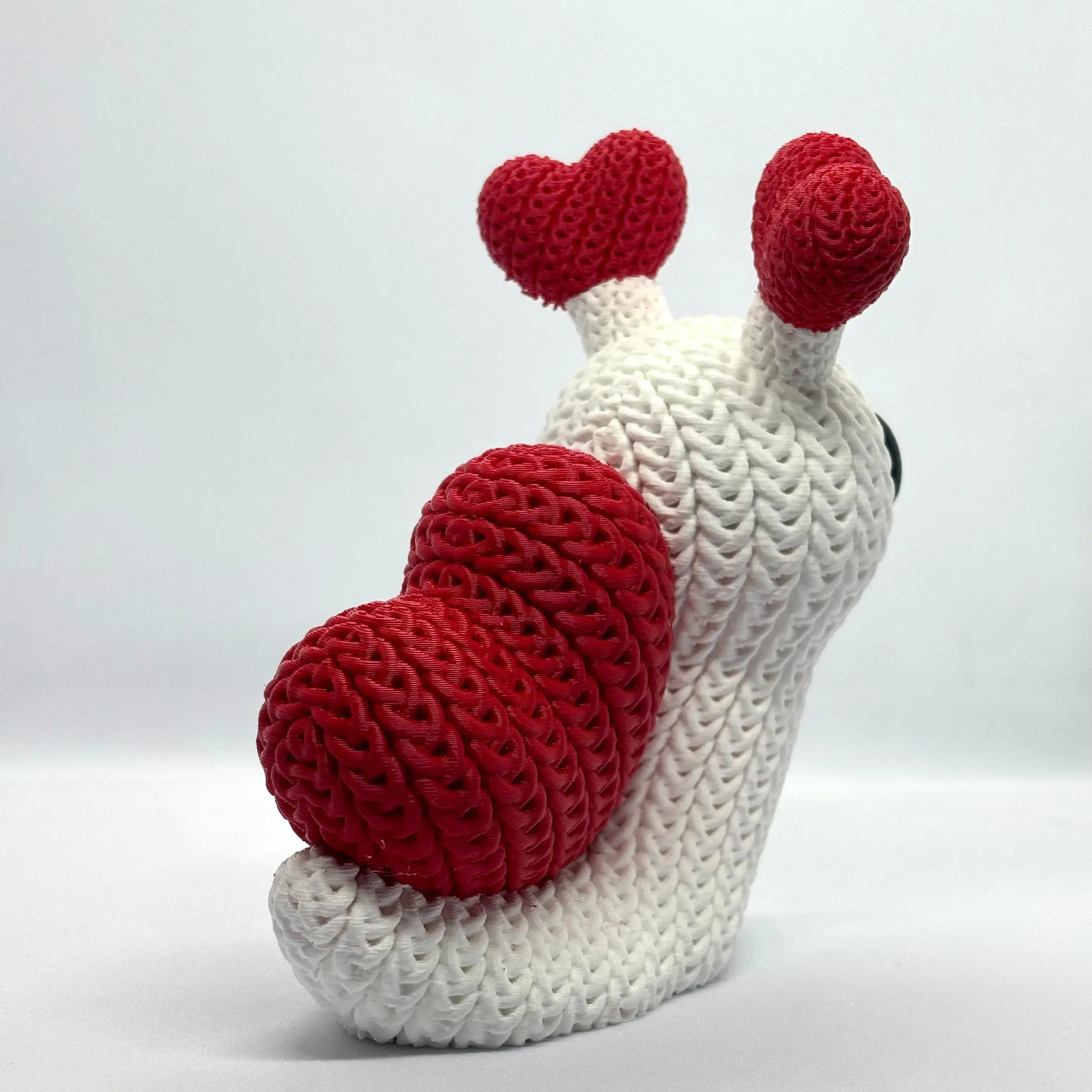 Knitted Valentine Snail