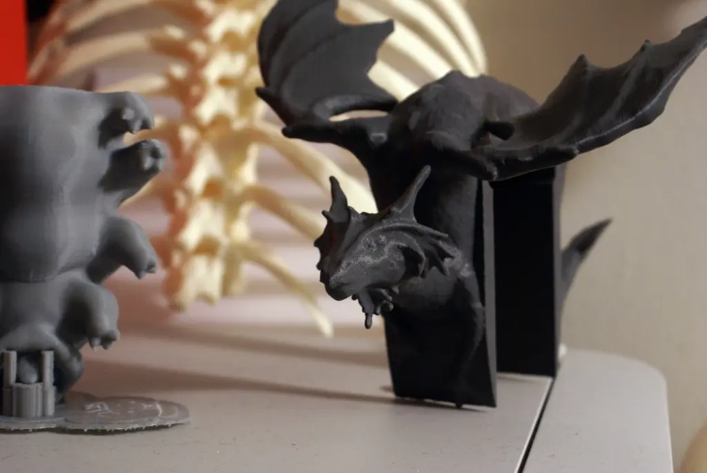 Cubicle Coat Hanger - Dragon