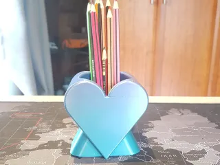 Heart pencil holder 