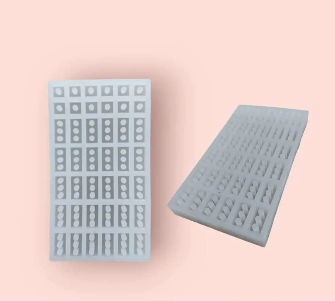 miniature 3 hole brick mold