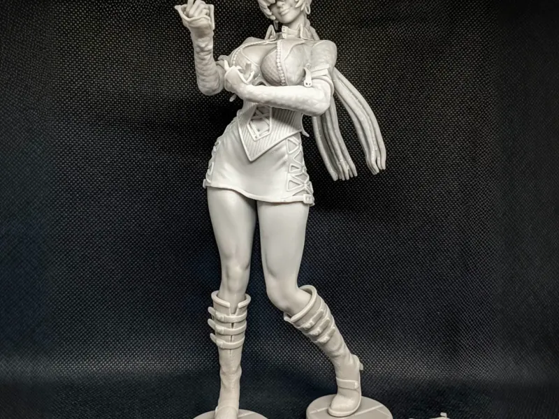Figuur "SHERMIE" KOF Miniatuur