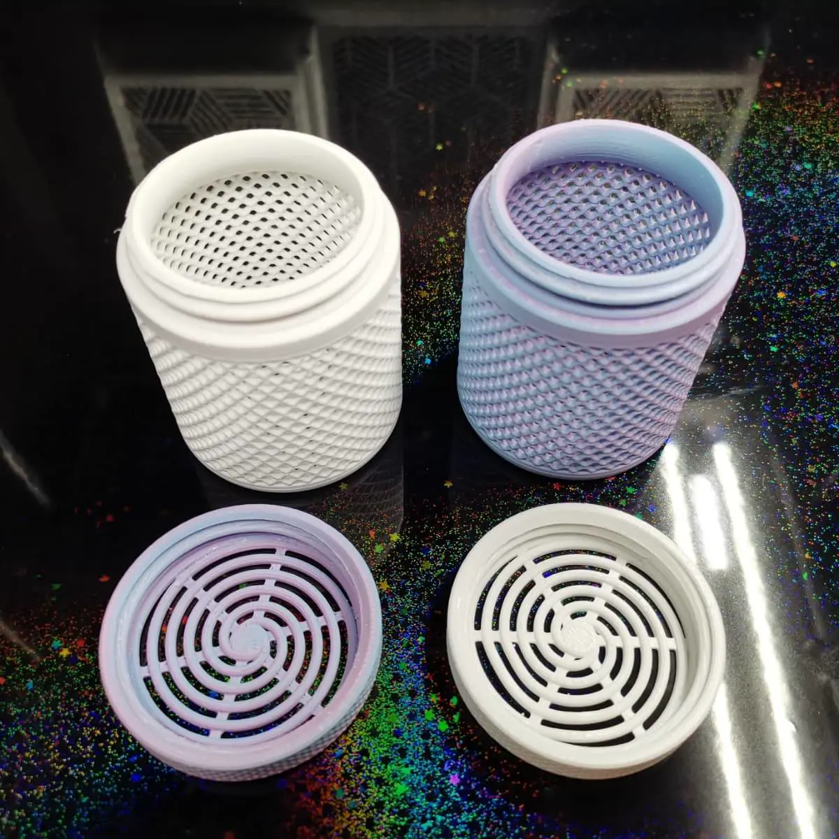 3D Printer Files | 3MF File | Cylindrical Container with Screw Cap for Silica Desiccant