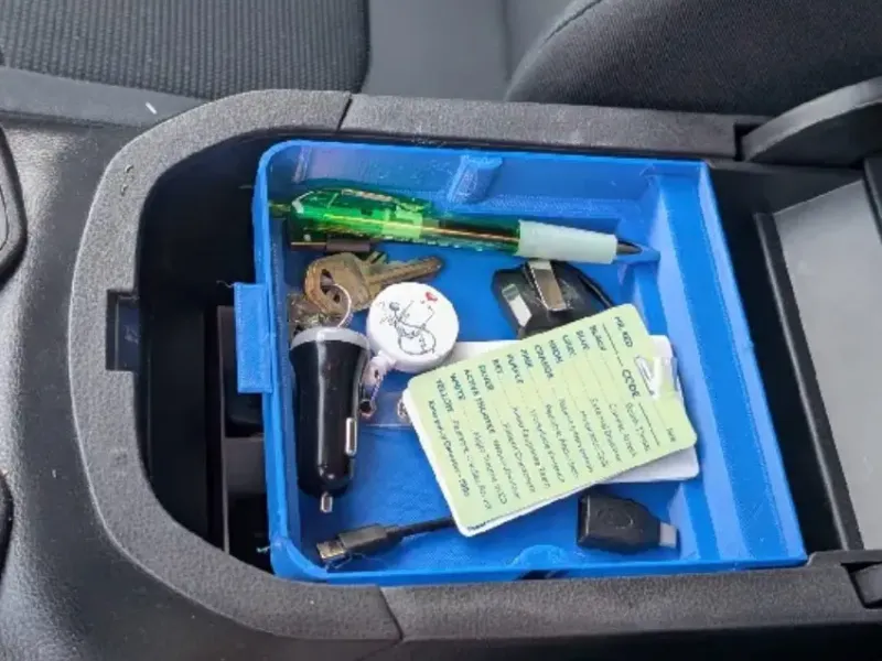 Toyota Rav4 2021 console tray