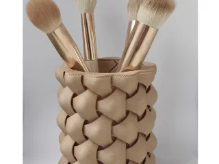Pen holder - vase mode
