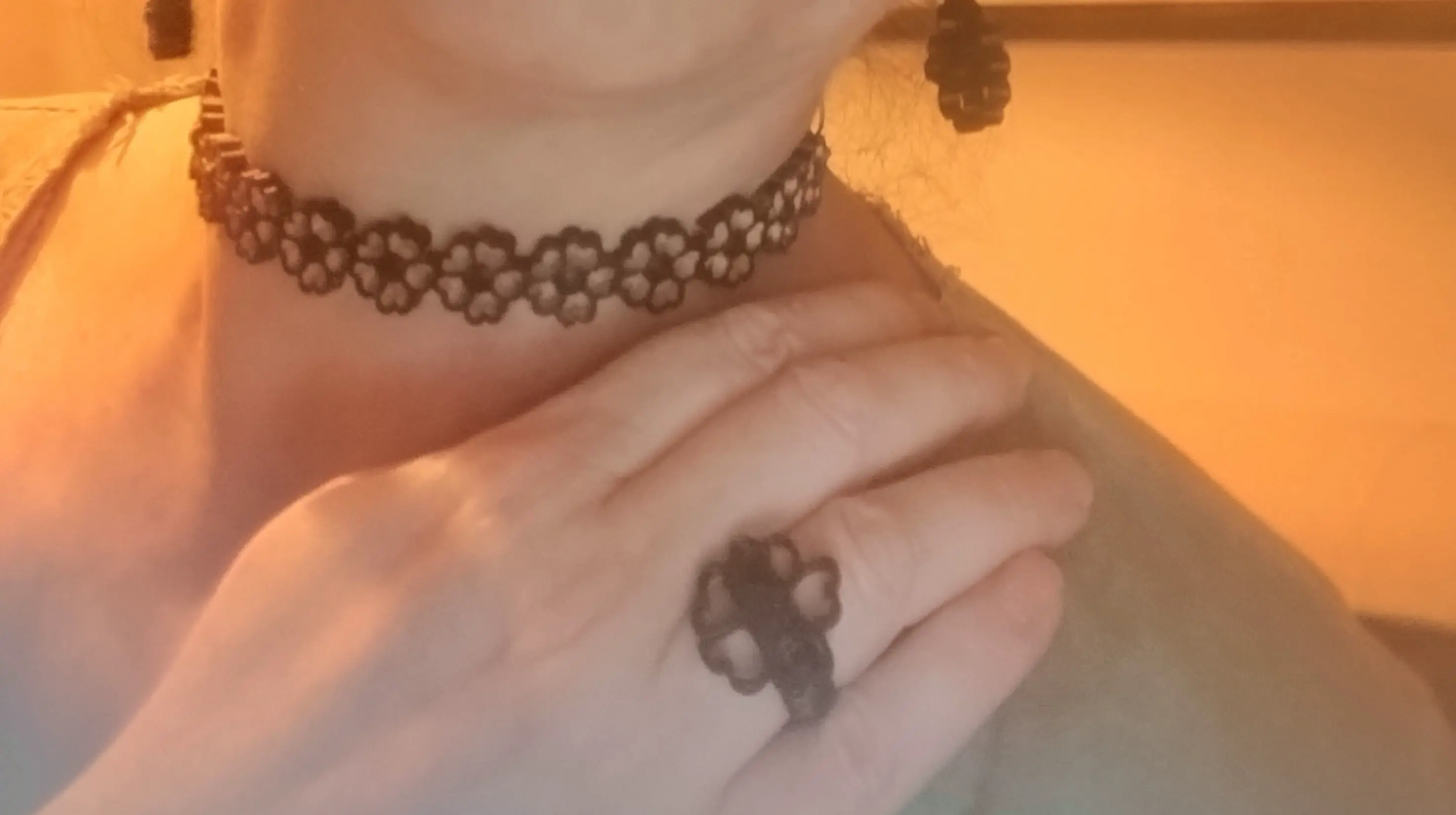 FLOWER NECKLACE, EARRINGS, RING AND BRACELET SET.