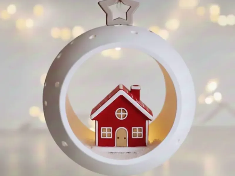 CHRISTMAS BALL HOUSE