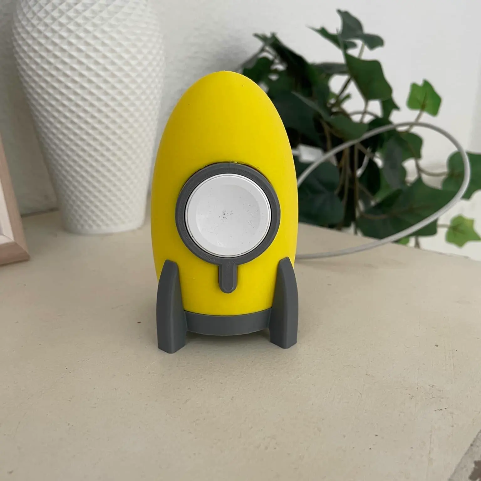 Rocket Apple Watch stand (USB)