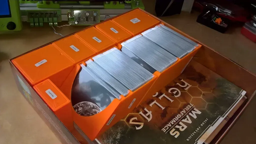 殖民火星 - 带牌套卡牌简易收纳盒