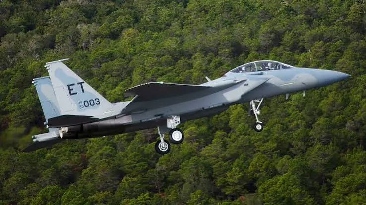 F 15  in Parts - McDonnell Douglas F-15 Eagle in Parts