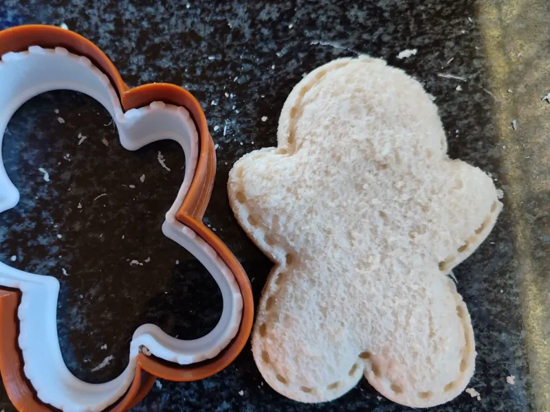 Pão de gengibre/ Cortador de sanduíches e selador/ Biscoitos