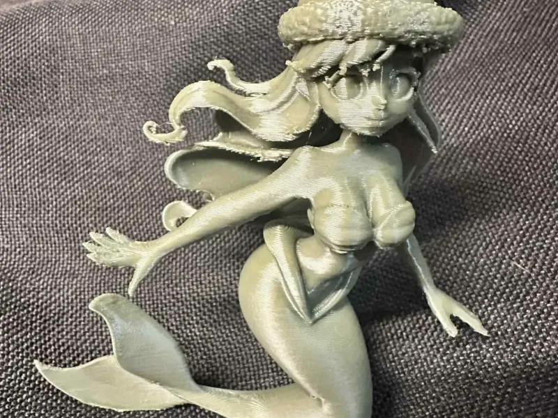 圣诞动漫美人鱼，飘逸长发与圣诞帽