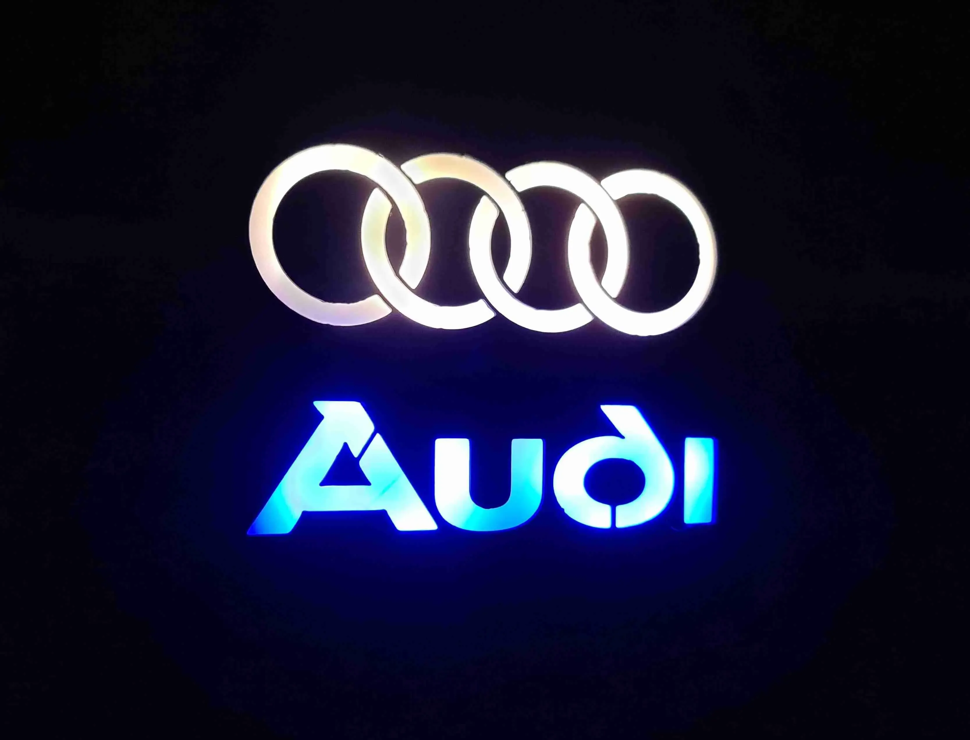 Audi LED Light Box Desk or Wall Mounted RS TT GT TTS QUATTRO