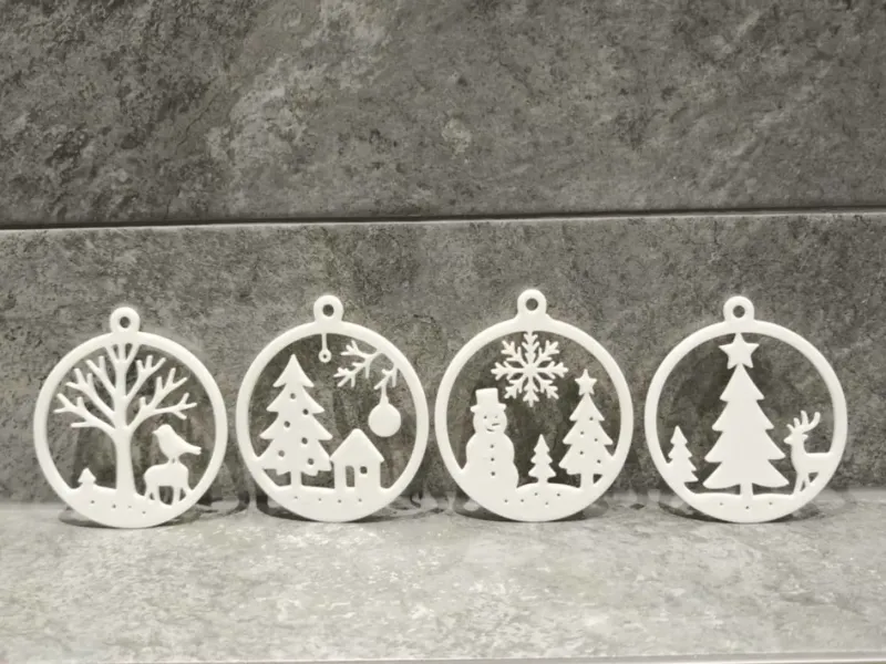 Elegante Christbaumornamente