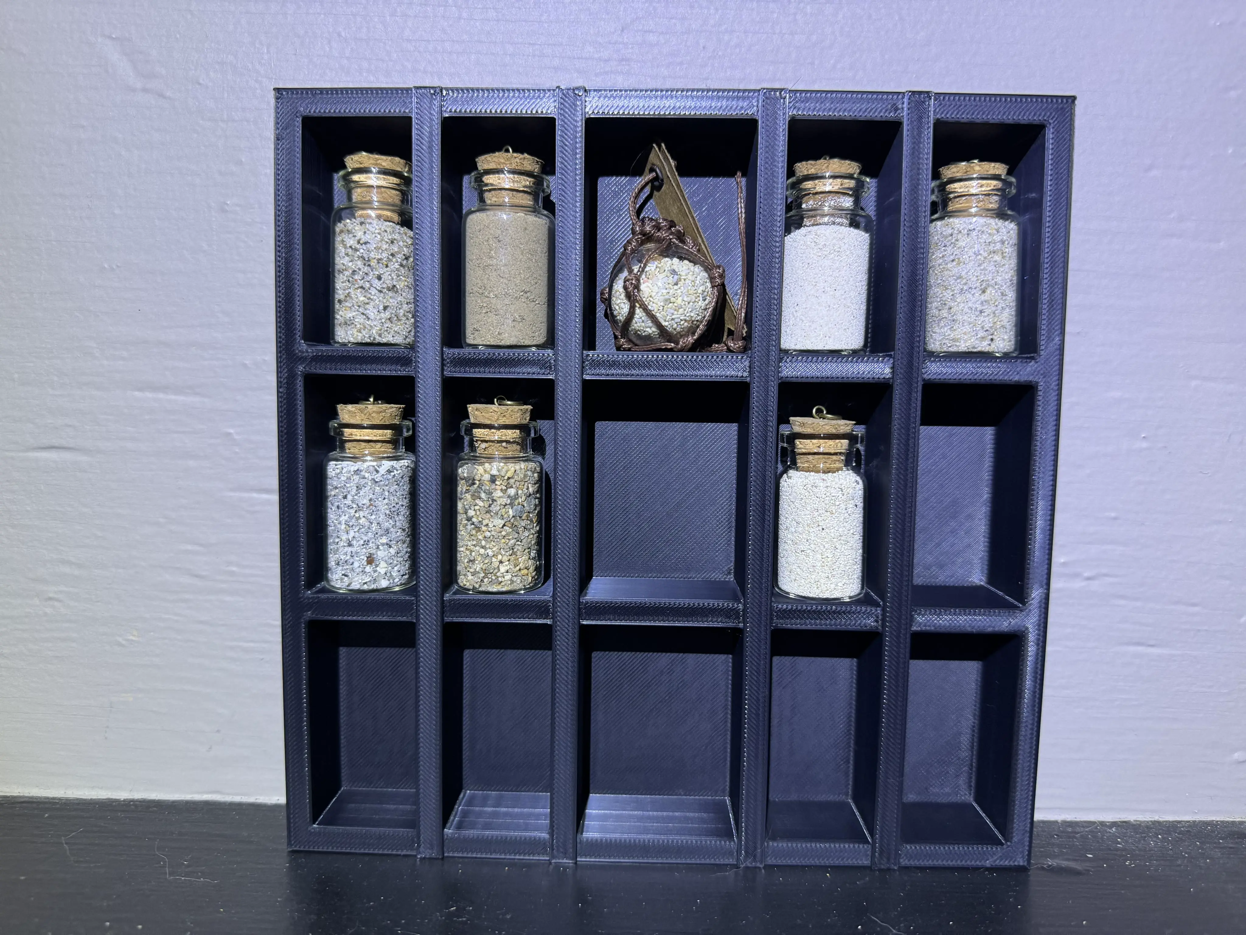 Shelf Display for Glass Bottle Pedants