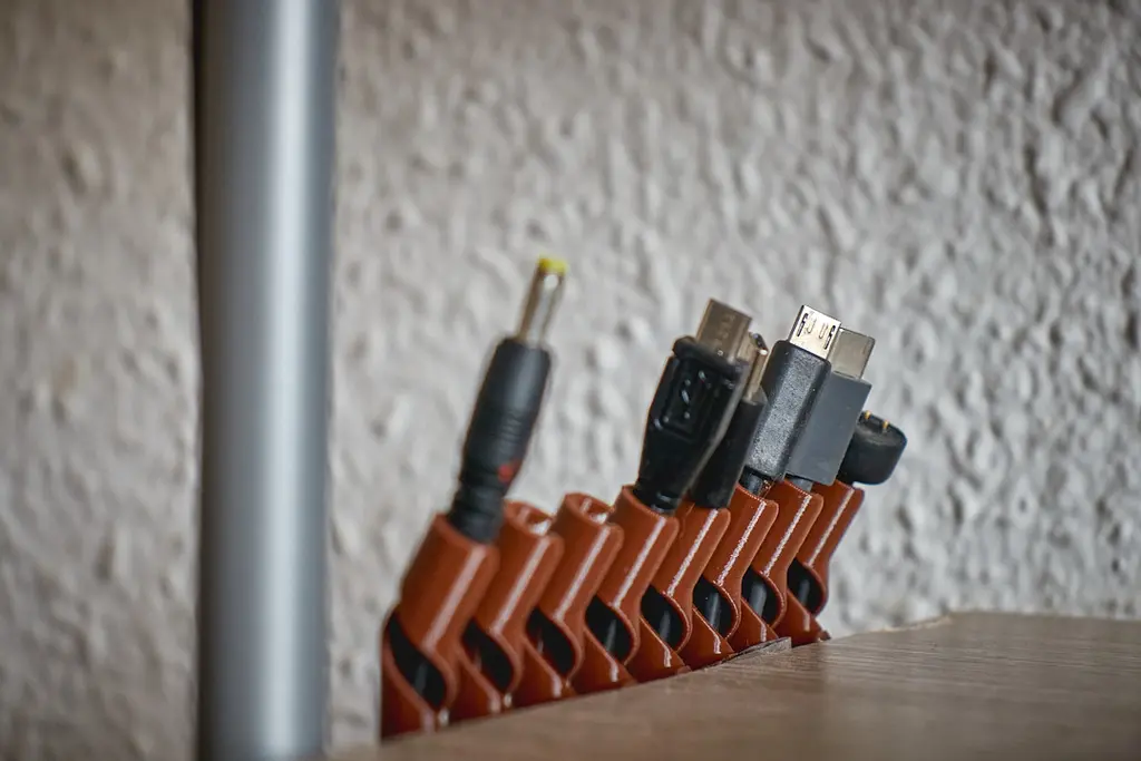 Suporte para cabos / gestão de fios
