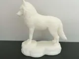 Realistic Wolf Statue – Highly Detailed 3D Printed-3