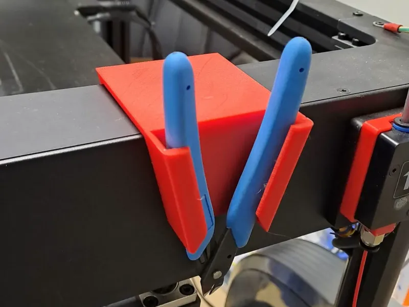 Filament scissor hoder for Ender 5 Max.stl