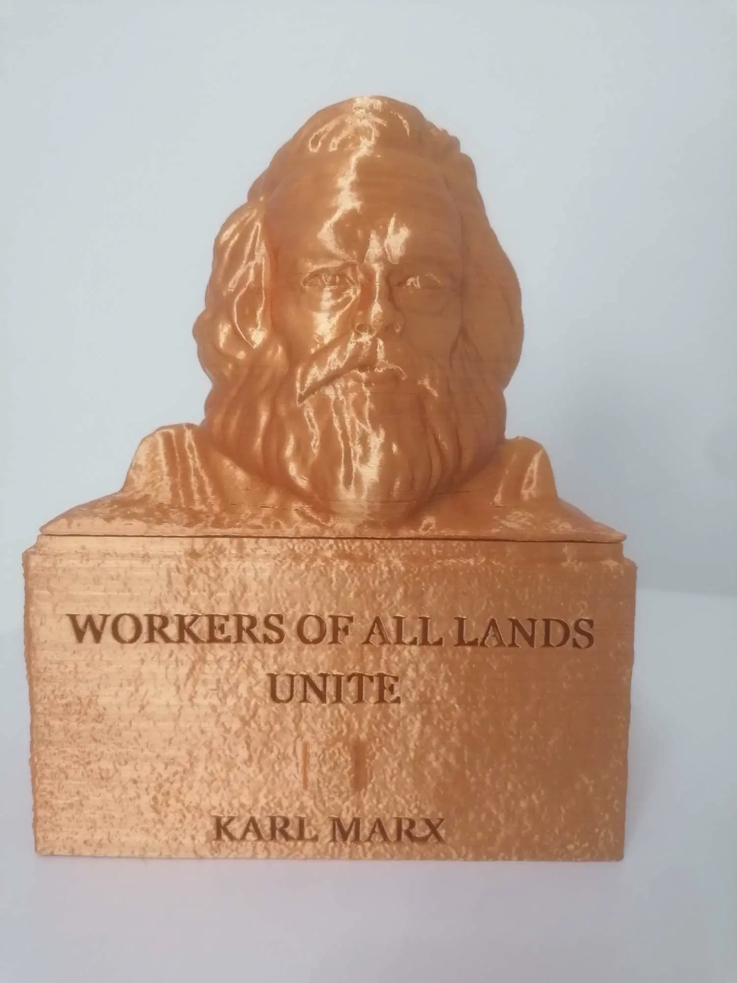 Caixa de busto Karl Marx