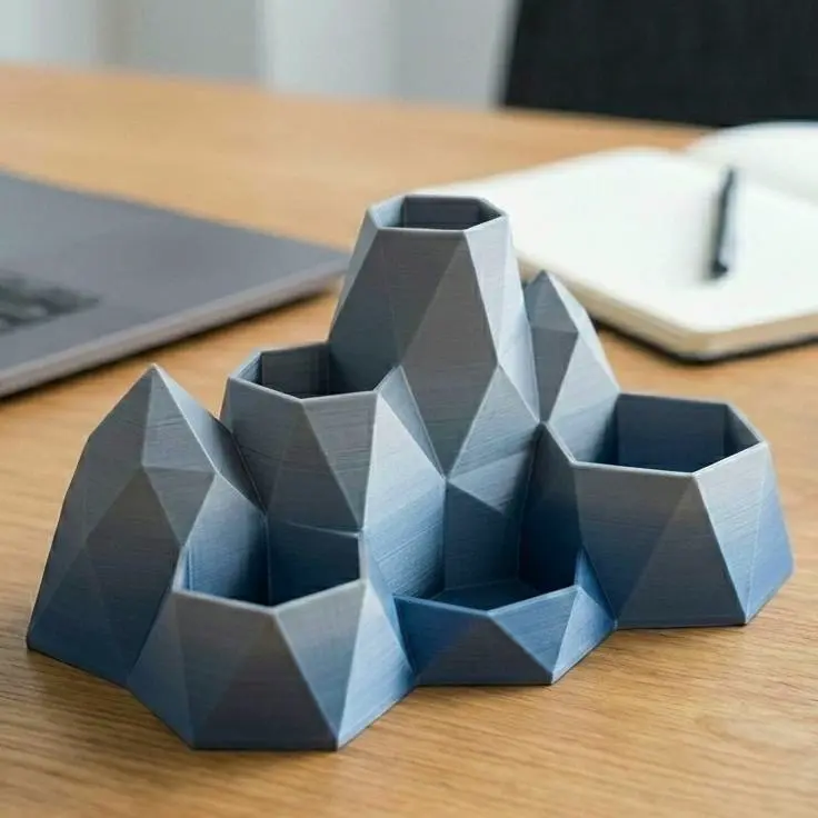 Geometric Peaks: Low-Poly Mountain Organizer