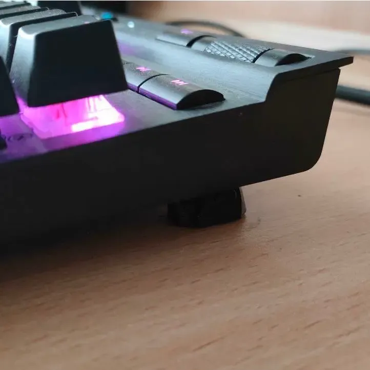 Corsair K70 LUX back feet fix