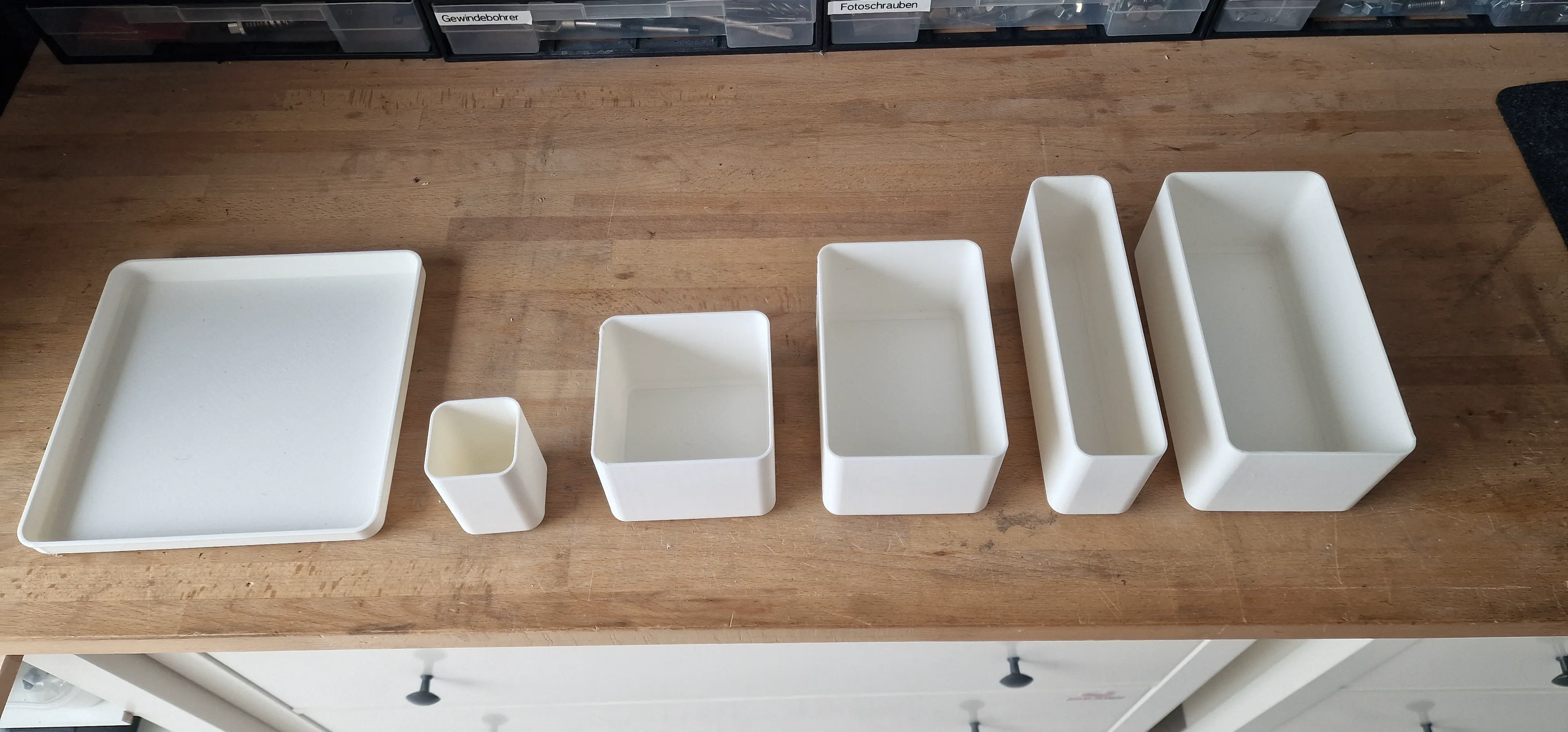 a simple flexible plant growing station for the home garden