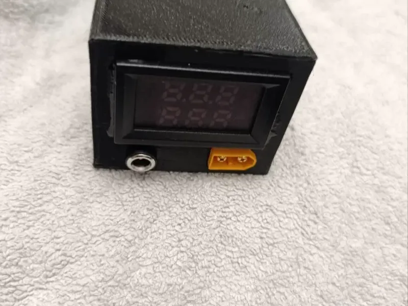 Mini alimentatore da laboratorio
