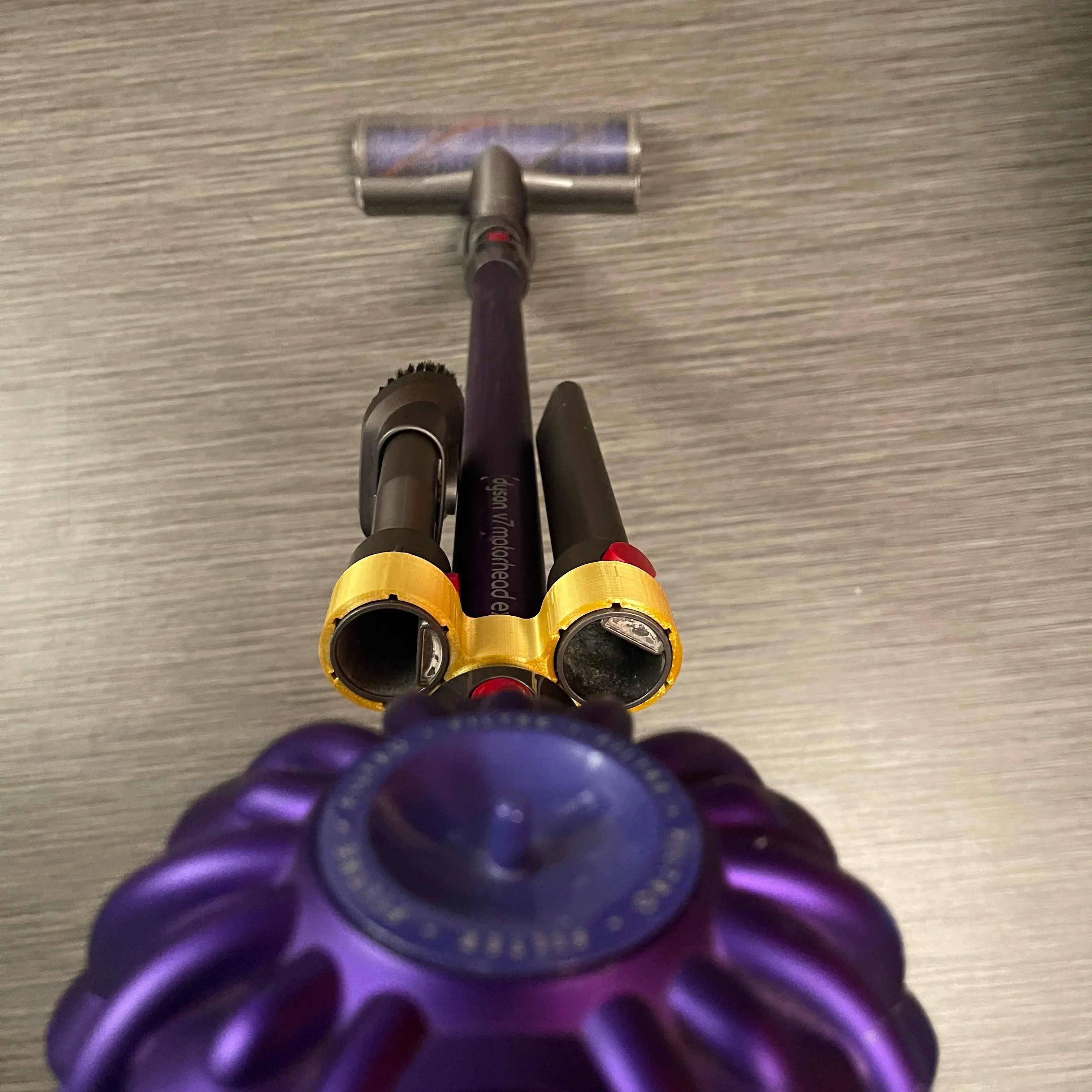 DYSON V7-8-10-11-15 BRACKET