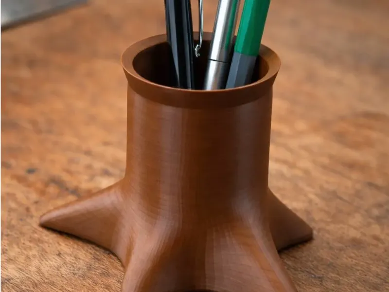 TREE STUMP HOLDER