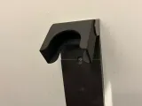 Replacement wall mount piece for battery modified dyson-1