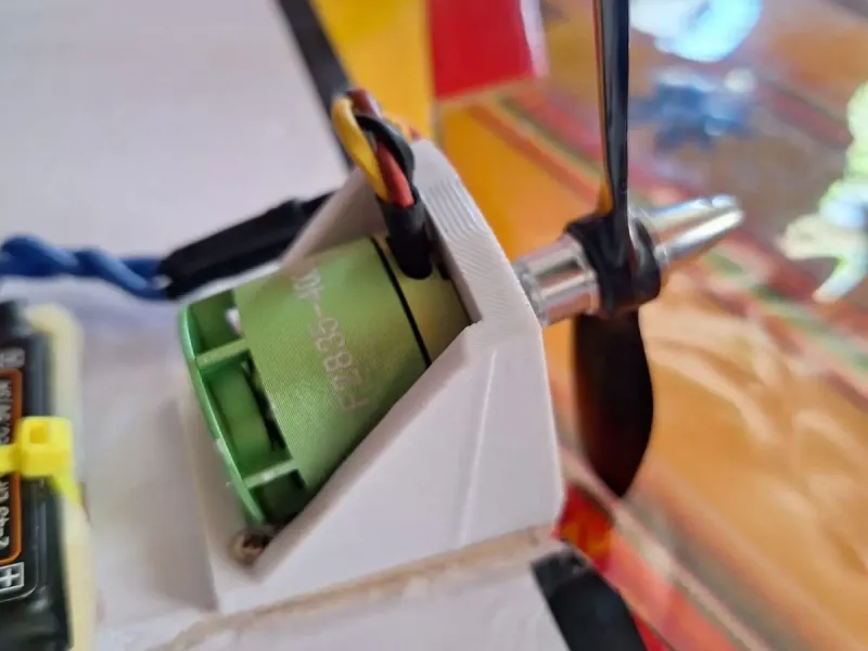 Zagi wing motor mount