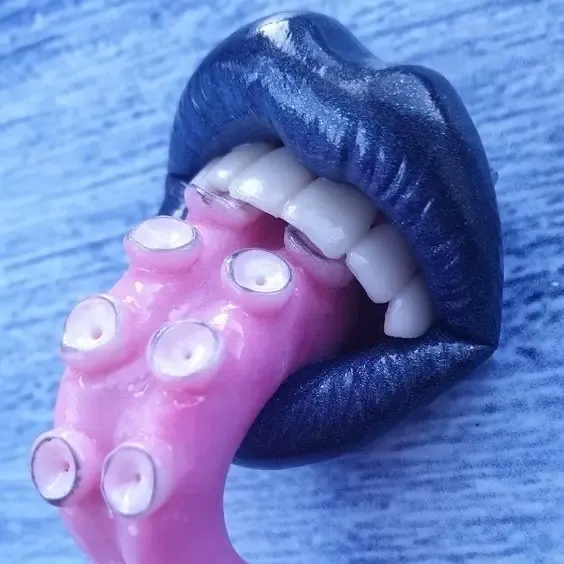 polvo de lábios femininos