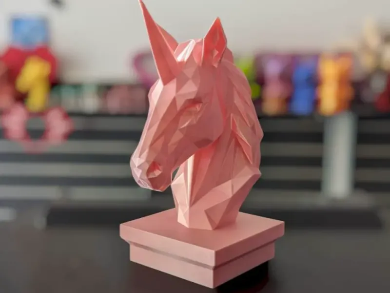 Busto Geometrico di Unicorno