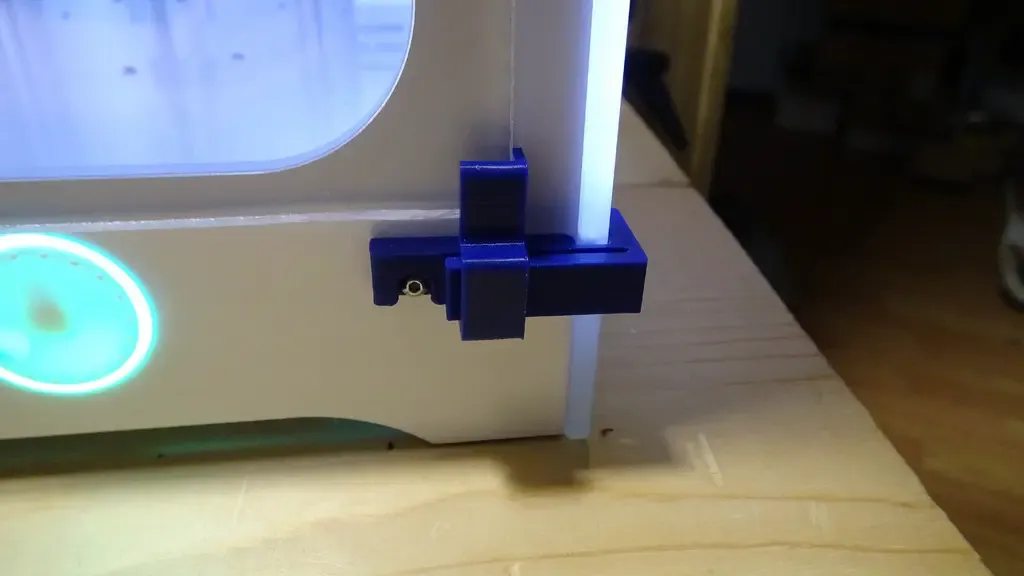 T70E'nin Ultimaker 3 Kapısı için Kapı Mandalı