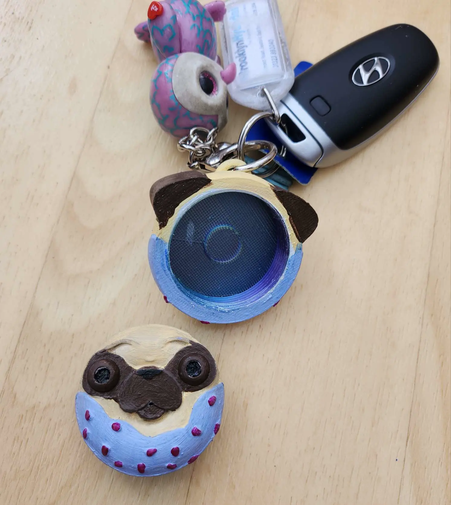 keychain box storage pug, dog charm