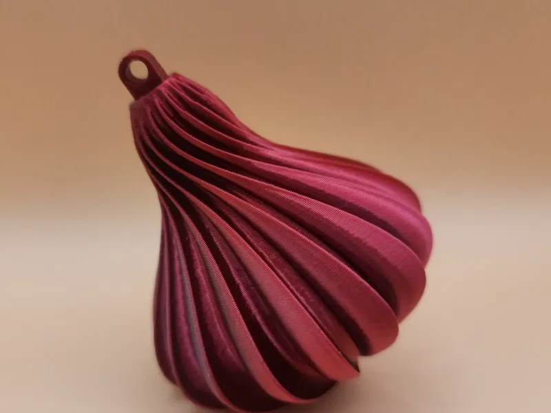 Swirly Christmas Bauble