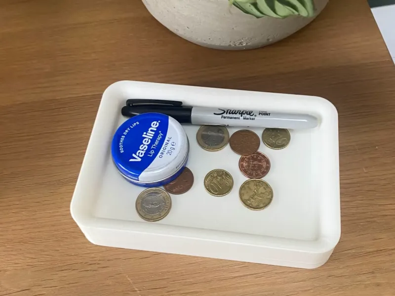 Spare coin and key pot