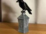 Crow on Lantern-0