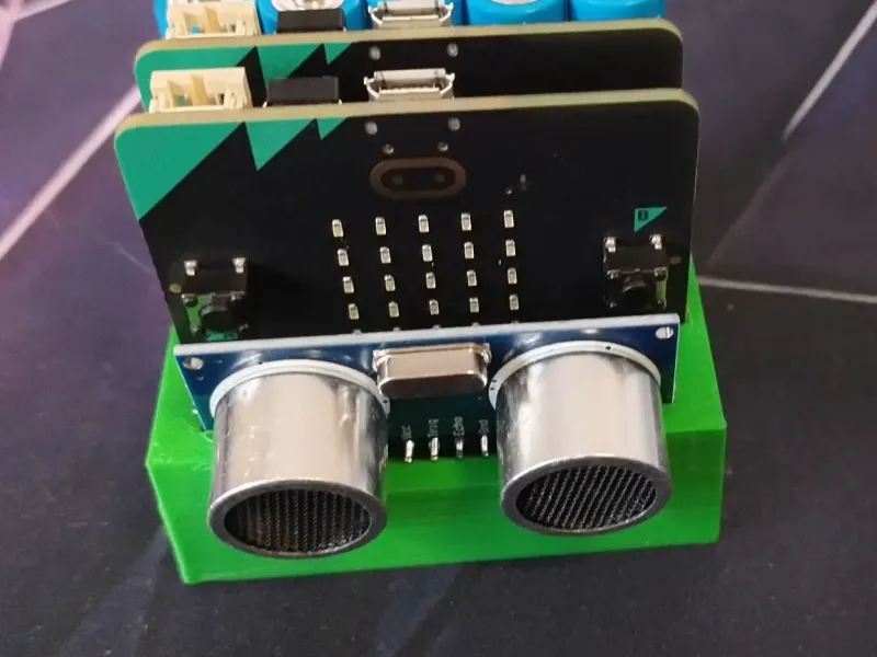 Micro:Bit Holder for use in a DF-Robot micro:Maqueen box